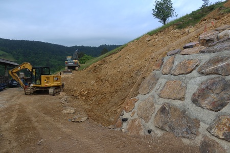 Sanacija plazu Črni Vrh 15, 16